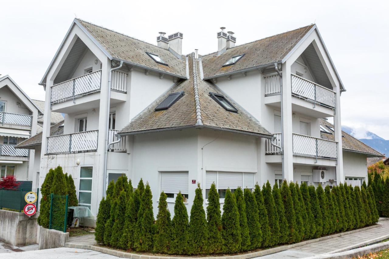 Vigorous Bled Apartment Екстериор снимка